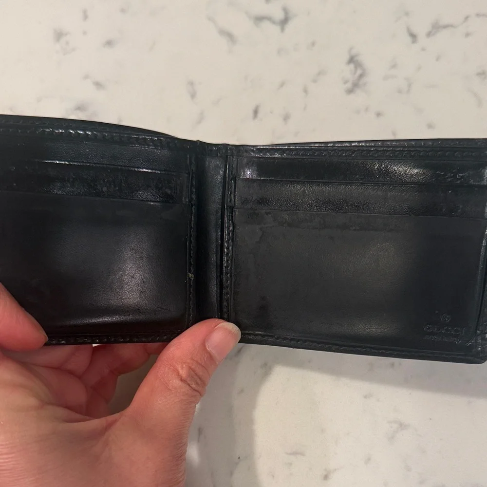 Gucci bifold wallet